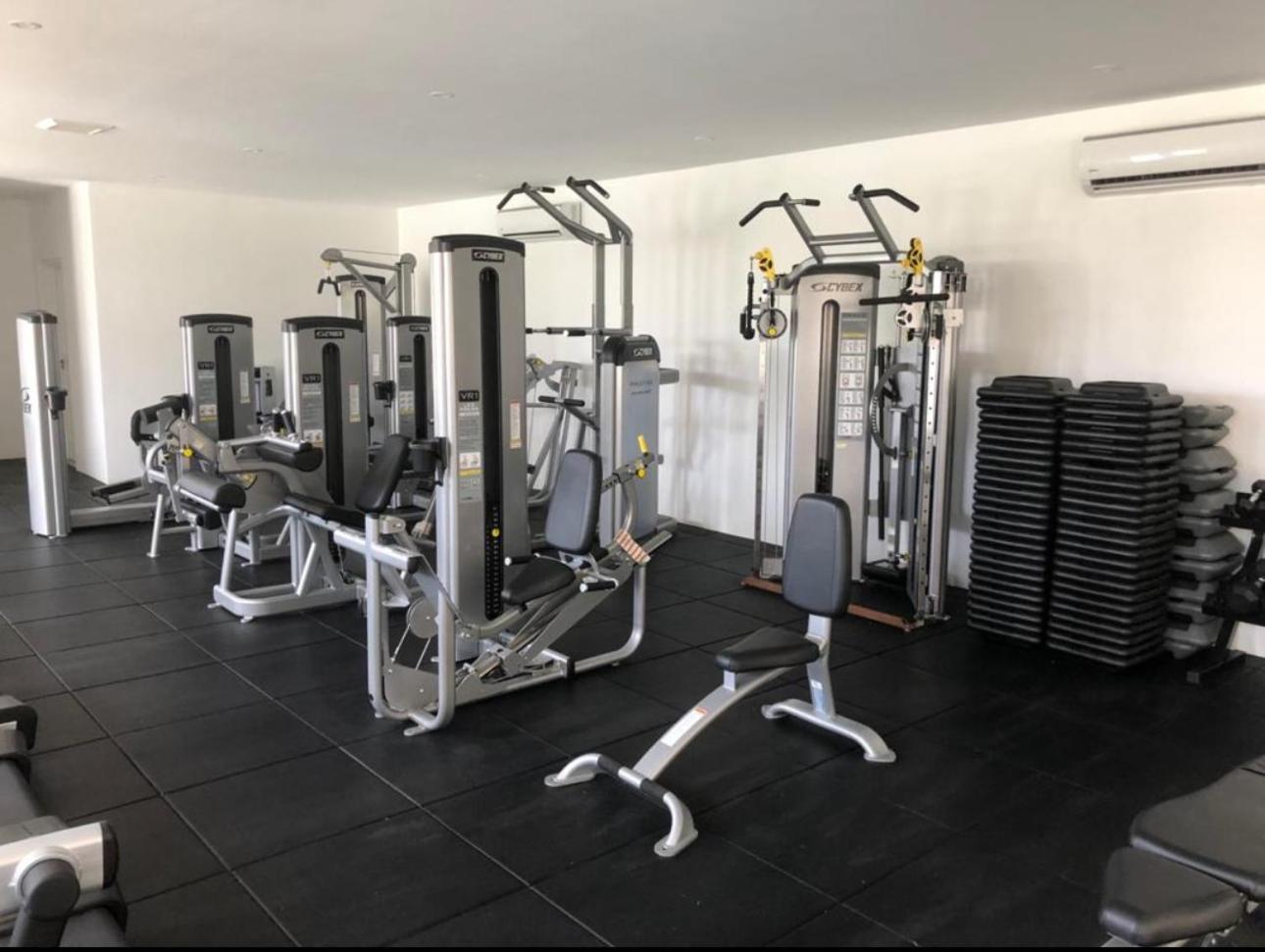 Westmoreland Hills - Mount Standfast - St James - Full Gym Membership Saint James Luaran gambar